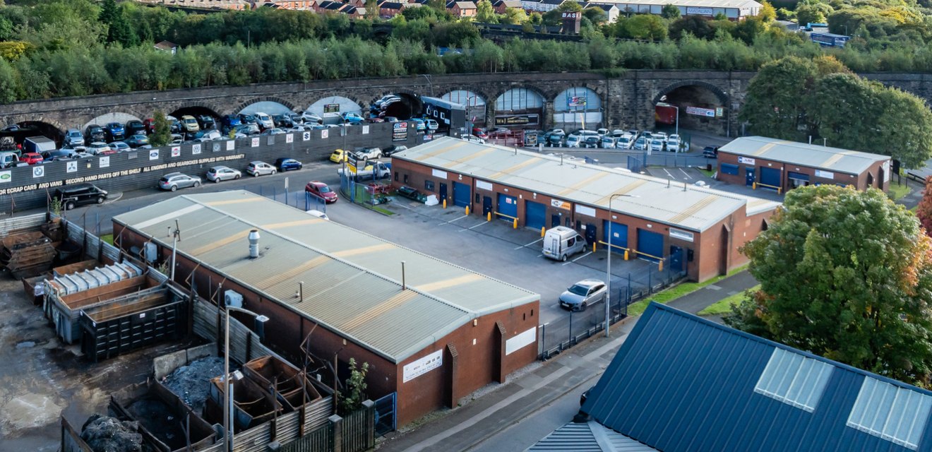 Waterloo Industrial Estate  - Industrial Unit To Let- Waterloo Street Industrial Estate , Bolton